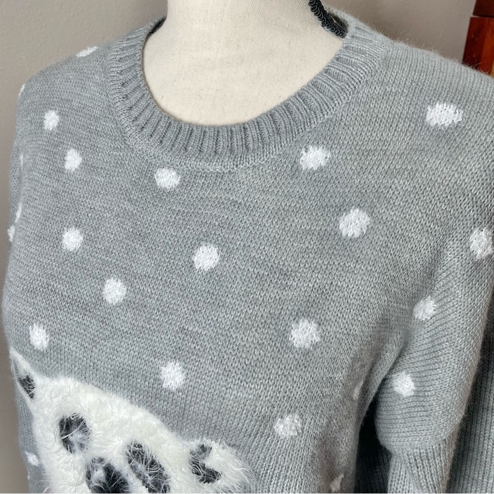 Holiday Time Grey White Polka Dot Polar Bear Snow Christmas Ugly Sweater Medium - Picture 4 of 9